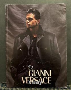 1993/94 Gianni Versace Collezione-Uomo Autunno. Inverno, Catalog #25 Bruce Weber