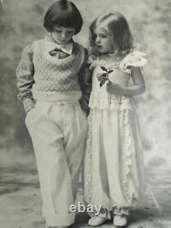 Apollonia NORMAN PARKINSON Olga Korbut PETER SELLERS Twiggy VOGUE July 1973 Judi