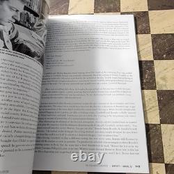 NOIR CITY Annual 13 The Best of NOIR CITY E-Magazine 2020 First Edition