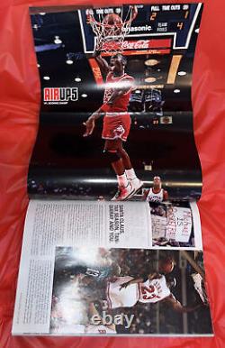 SLAM 2010 Gold Edition Michael Jordan Special Collectors Issue With Poster