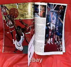 SLAM 2010 Gold Edition Michael Jordan Special Collectors Issue With Poster