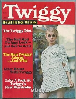 Twiggy 1967 Magazine Vogue September Vol 1