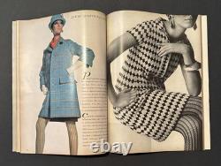 Vogue January 1967 Evelyn Kuhn Jean Shrimpton Avedon Jacqueline de Ribes Camaro