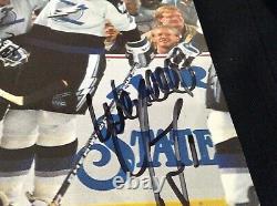 1ère Édition Tampa Bay Lightning Magazine Lightning Strikes Signé Hockey 1992