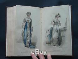 Bells Cour & Magazine Tendance Pour Les Dames De Design De Mode / Vêtements 1812