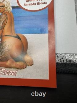 Camp Out Magazine Numéro 11 Filles Pin-Up Avec Christy Mack & Vicky WOW ! Rare