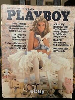 Collection du magazine Playboy -1968 à 2004. Comprend 209 éditions uniques.