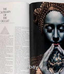 Culte Zodiaque OCCULTE OLIVIA HUSSEY Harpers Bazaar octobre 1968 DONNA MITCHELL Hiro