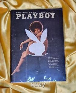 ICÔNIQUE Première femme afro-américaine, Darine Stern, en couverture de Playboy OCT 1971
