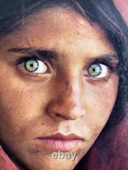 National Geographic Magazine Vol. 167 No. 6 Juin 1985 Fille afghane Yeux hantés