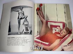 Numéro 1 rare de l'édition 1955 de Modern Screen Pinup Vol. 1 avec Marilyn Monroe en couverture, en très bon état.
