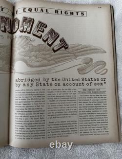 Premier numéro de MS Magazine publié en juillet 1972 Couverture Wonder Woman pour Présidente