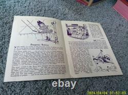 RUFFLES. Sept. 1932. MAGASIN DE DÉPARTEMENT DYAS. Volants, Mickey Mouse et Chat de Calicot