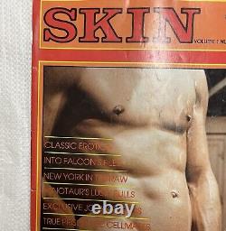 Revue de peau Vtg Lot de 2 numéros de la première édition du magazine Beefcake Gay Pinup Vol. 1 #1 Vol. 2 #1