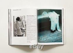 Un magazine sélectionné par Maison Martin Margiela (2004) Rare première édition. Mode